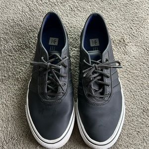 Adidas Navy Blue Shoes Men’s size 10 New outside of box.